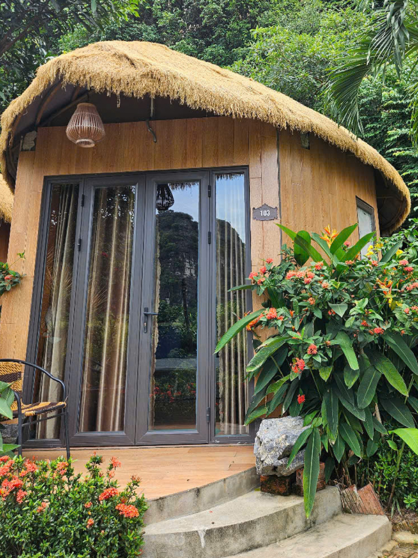 Bungalow 103 (1 giường 2m x 2,2m)